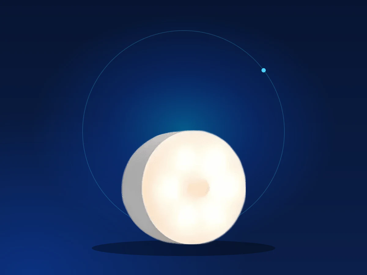 Luz redonda com sensor de presença em fundo azul