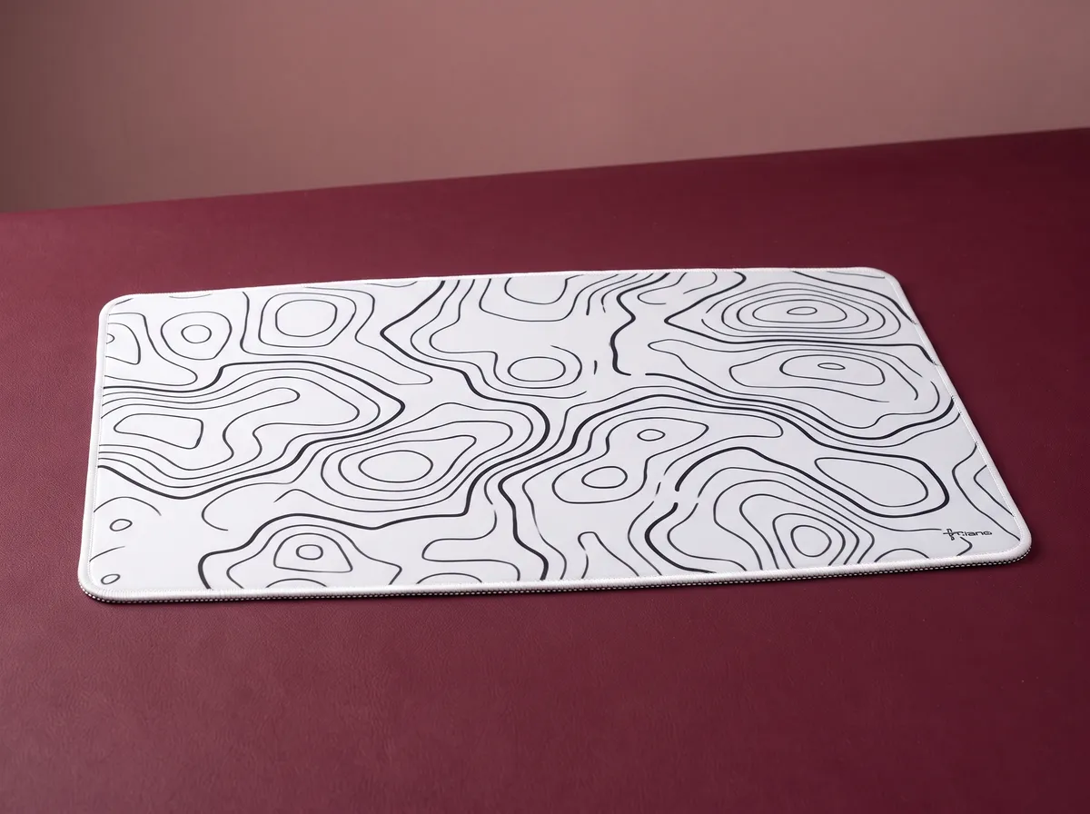 Mousepad branco com estampa topográfica